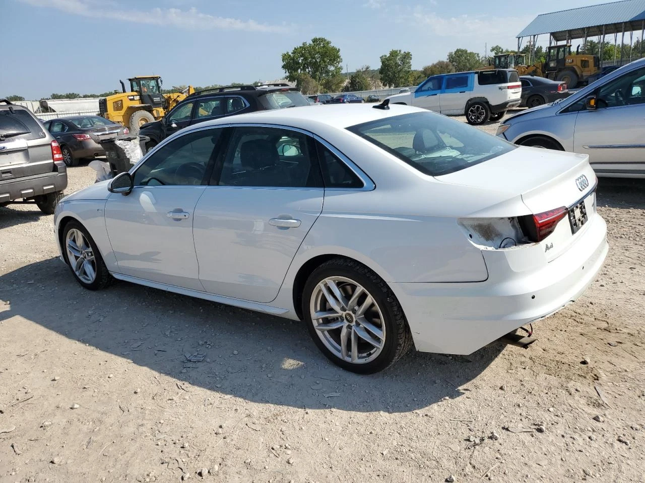 Audi A4  - изображение 4