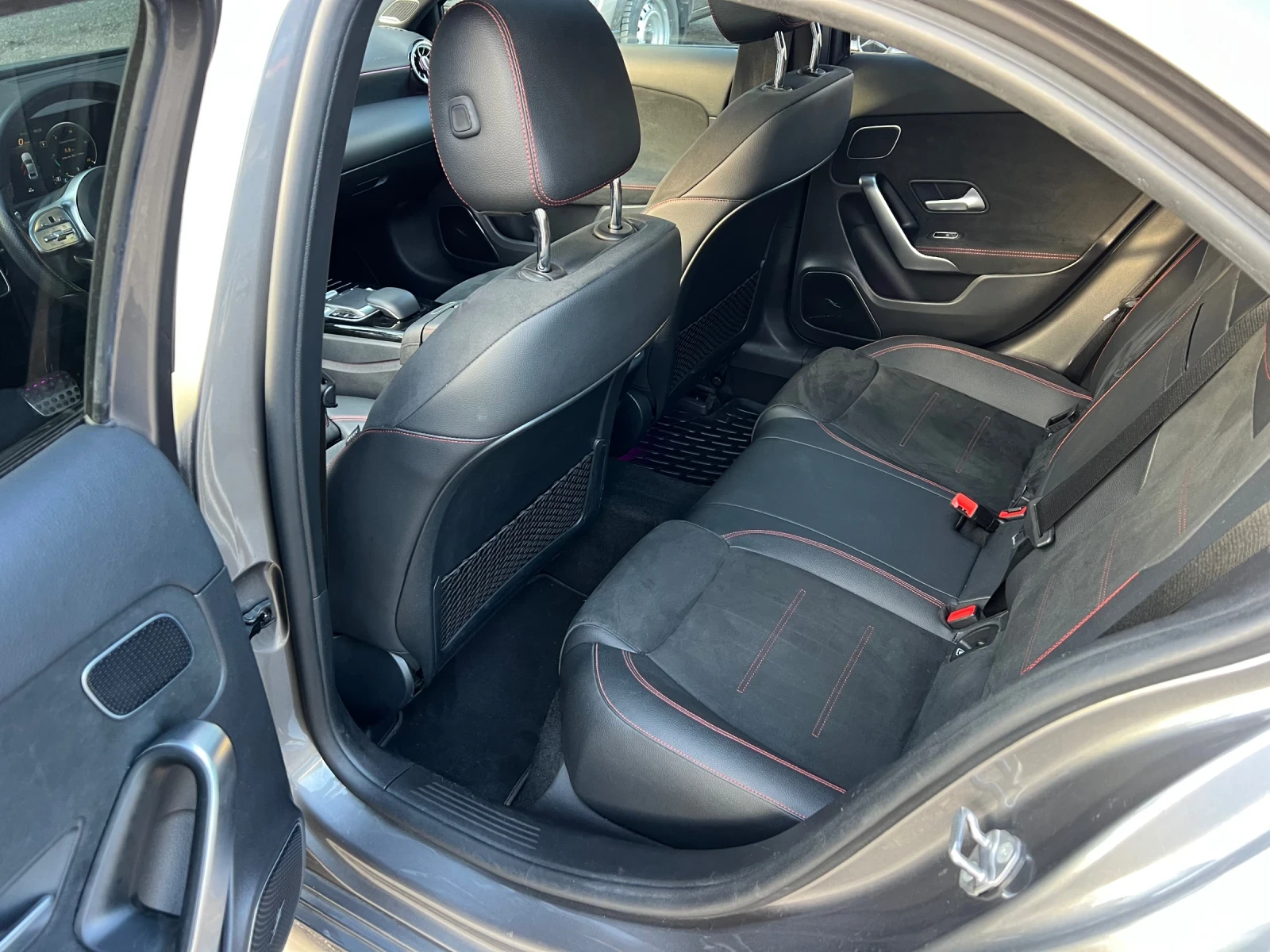 Mercedes-Benz A 220 AMG   | Mobile.bg   11