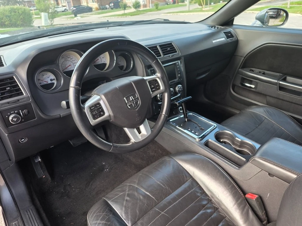 Dodge Challenger SXT PLUS * * CARFAX * * АВТО КРЕДИТ * *  - изображение 8