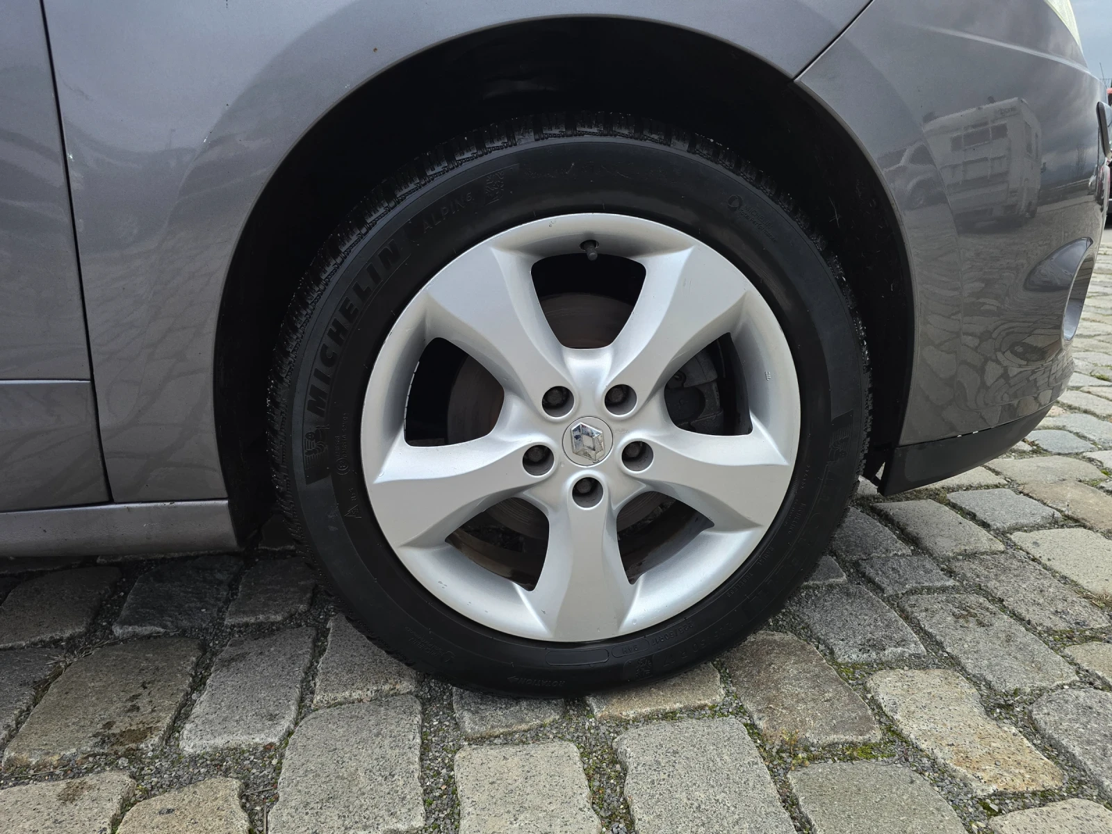 Renault Scenic 2.0 DCi 150  94000 .  5 | Mobile.bg   10