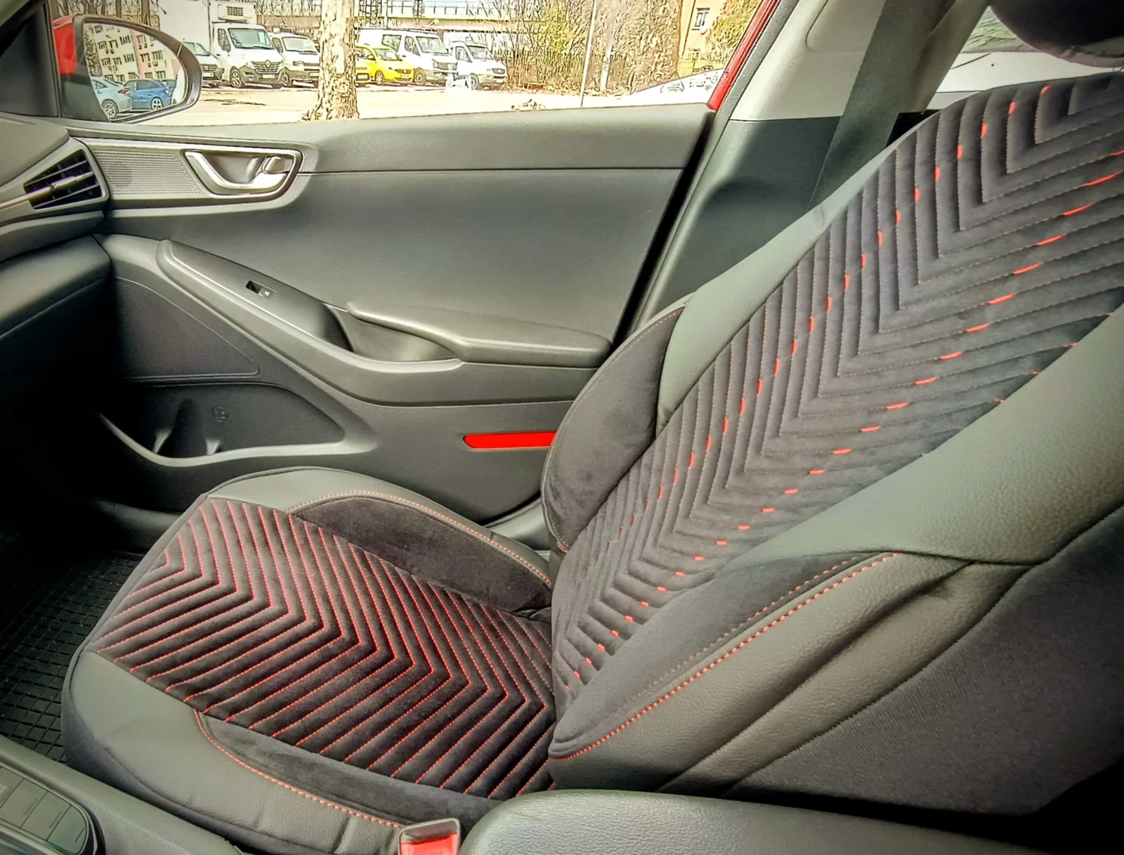 Hyundai Ioniq, снимка 9 - Автомобили и джипове - 52912884