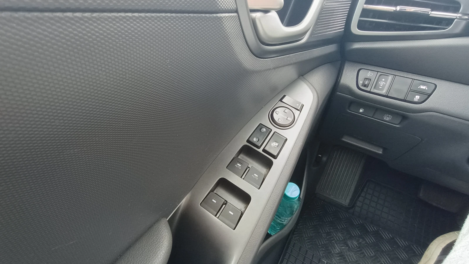 Hyundai Ioniq  - изображение 8