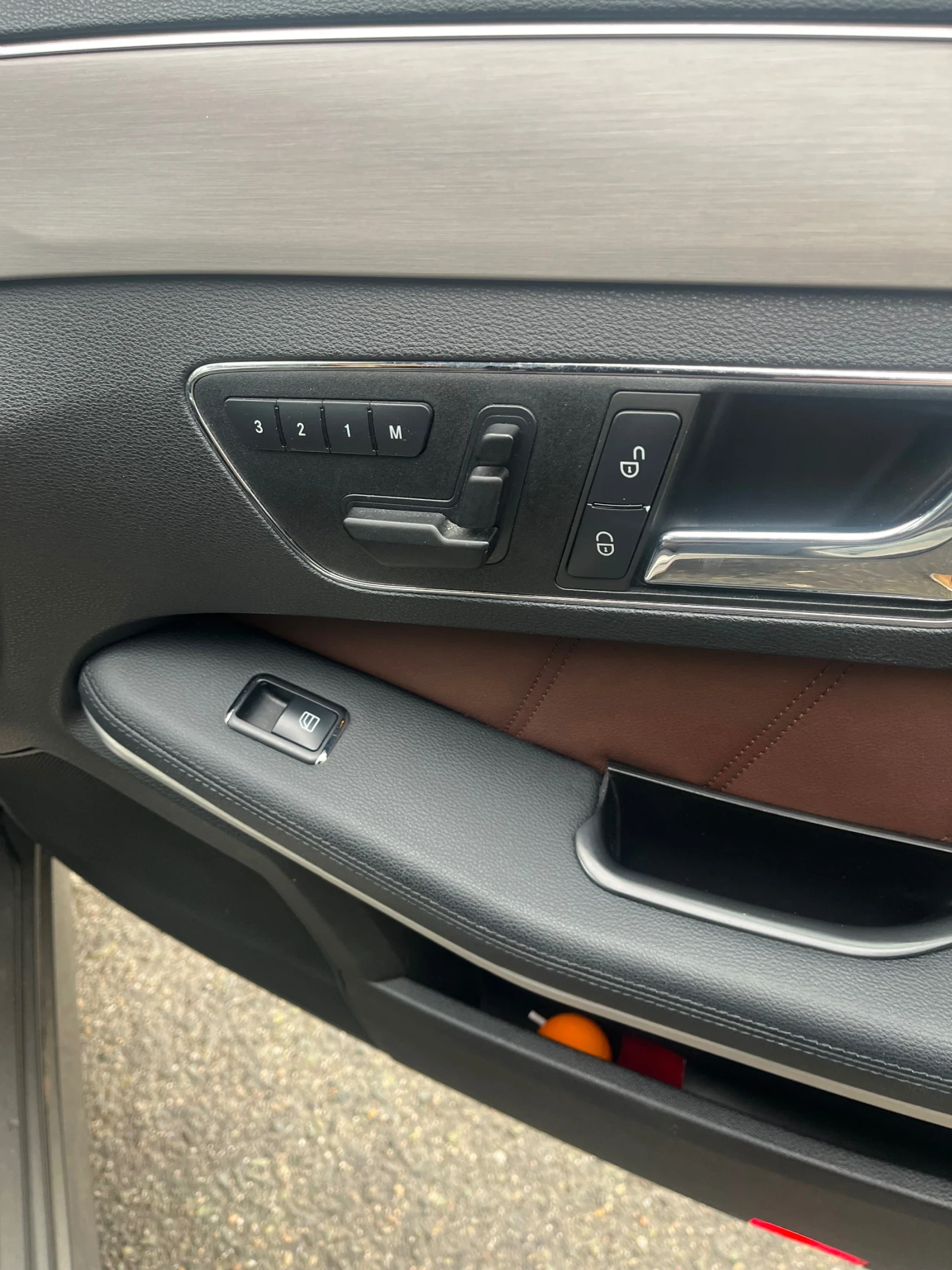 Mercedes-Benz E 350 4MATIC Airmatic BlueEfficiency - изображение 10