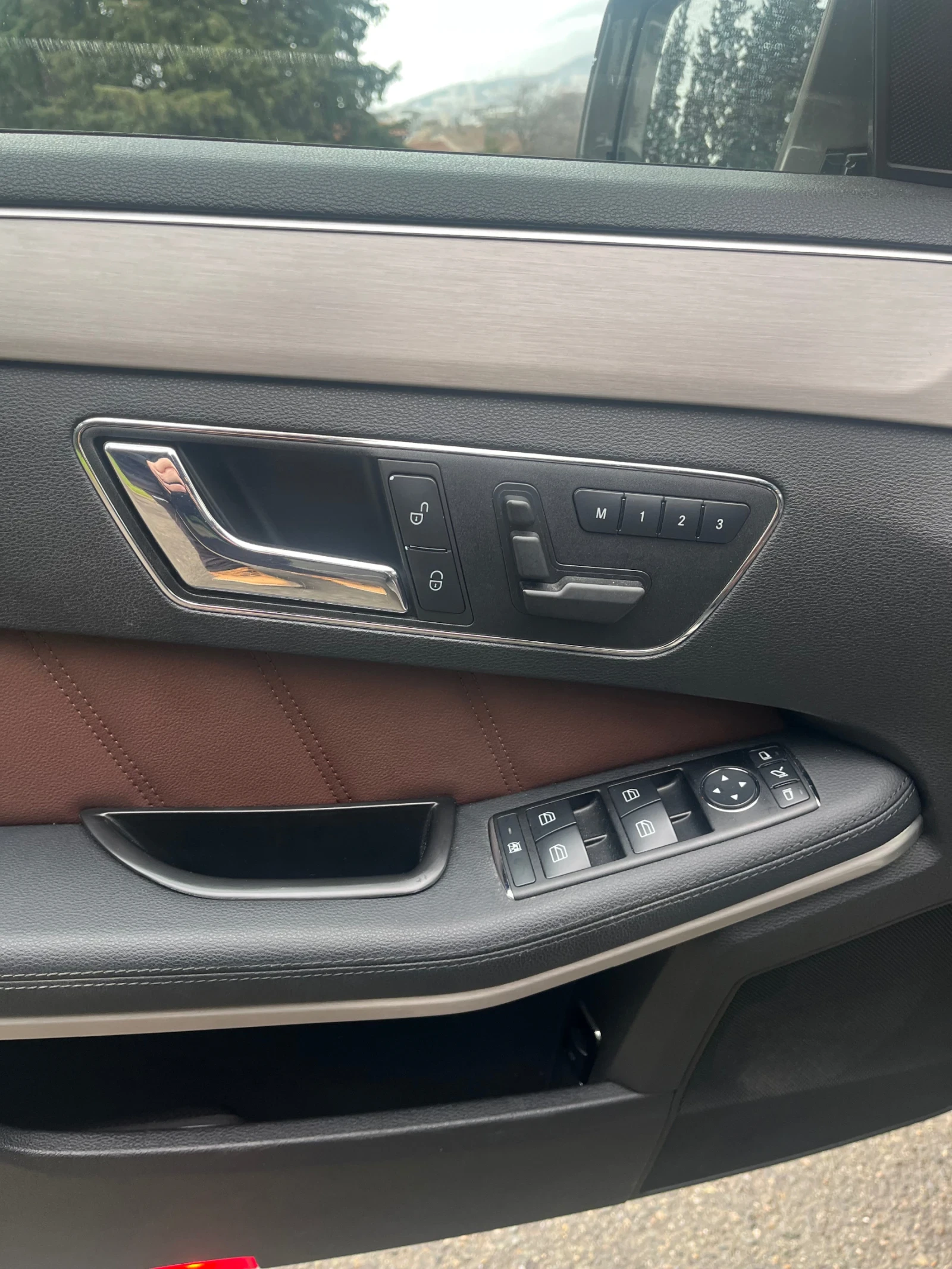 Mercedes-Benz E 350 4MATIC Airmatic BlueEfficiency - изображение 9