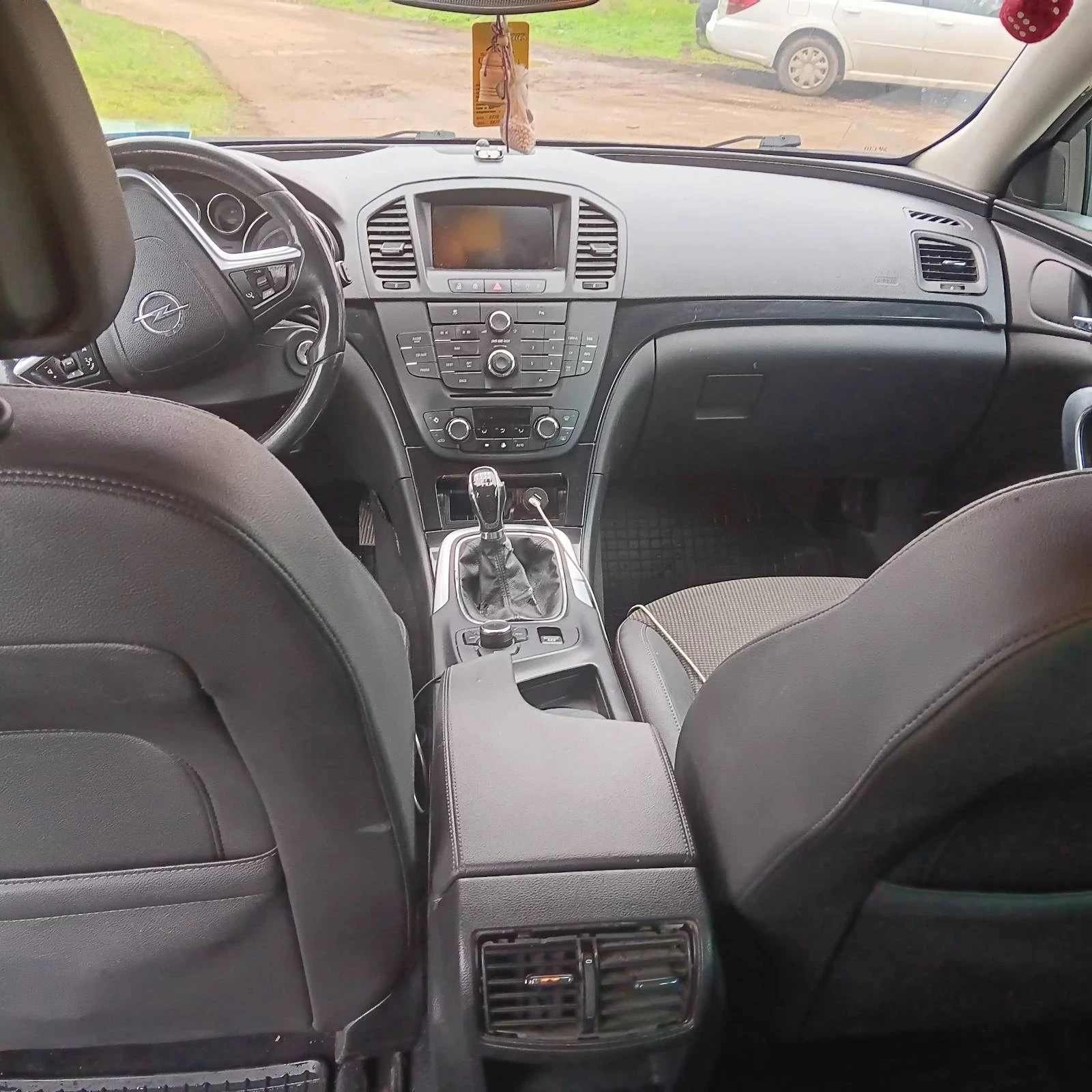 Opel Insignia, снимка 6 - Автомобили и джипове - 54511413