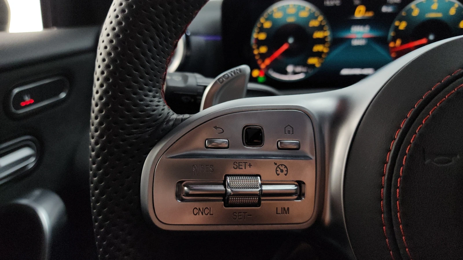 Mercedes-Benz A 45 AMG* HeadUp* Pano* ���������� | Mobile.bg � ����������� 11