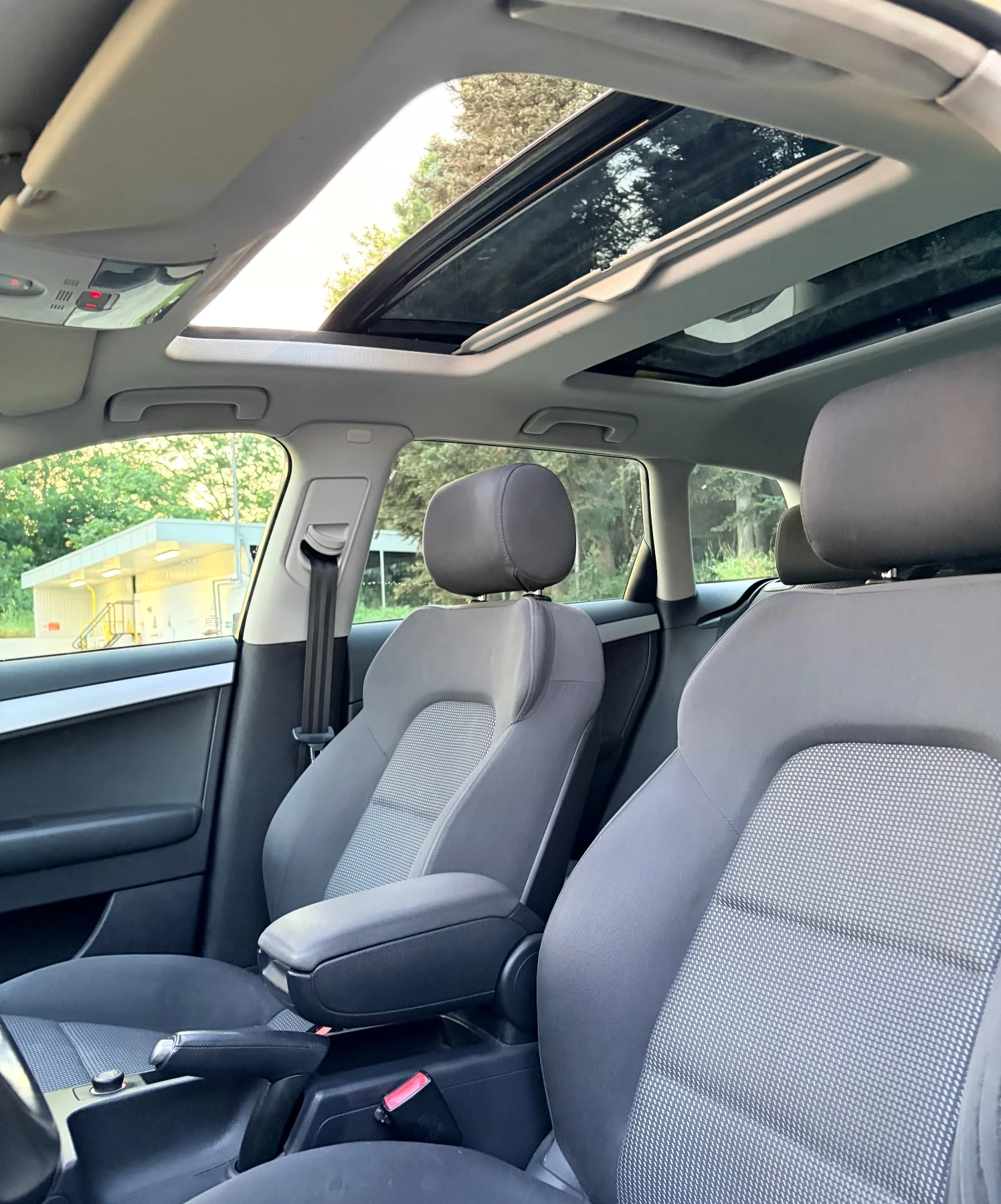 Audi A3 AUDI A3 SPORTBACK 2.0 TDI COMMON RAIL /ПАНОРАМА/, снимка 8 - Автомобили и джипове - 54948784