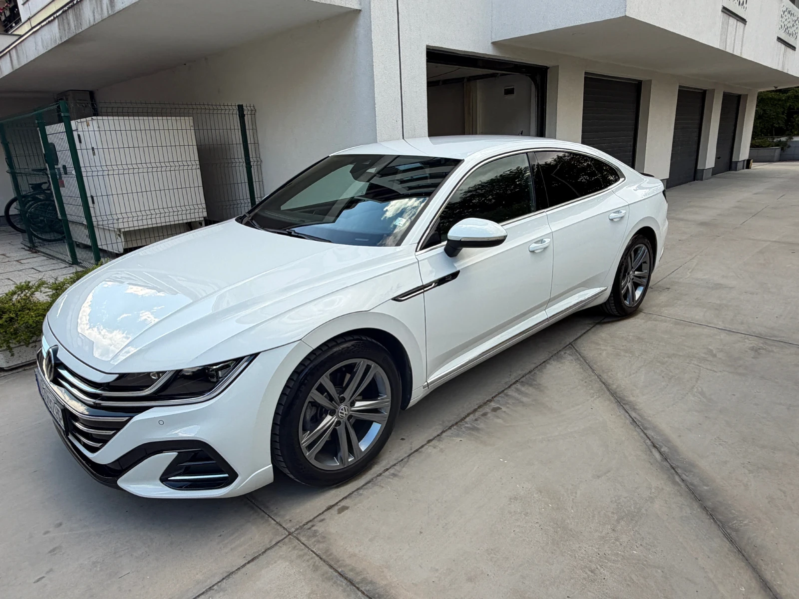 VW Arteon Volkswagen Arteon R-Line 2022 2.0 TSI, снимка 9 - Автомобили и джипове - 55182336