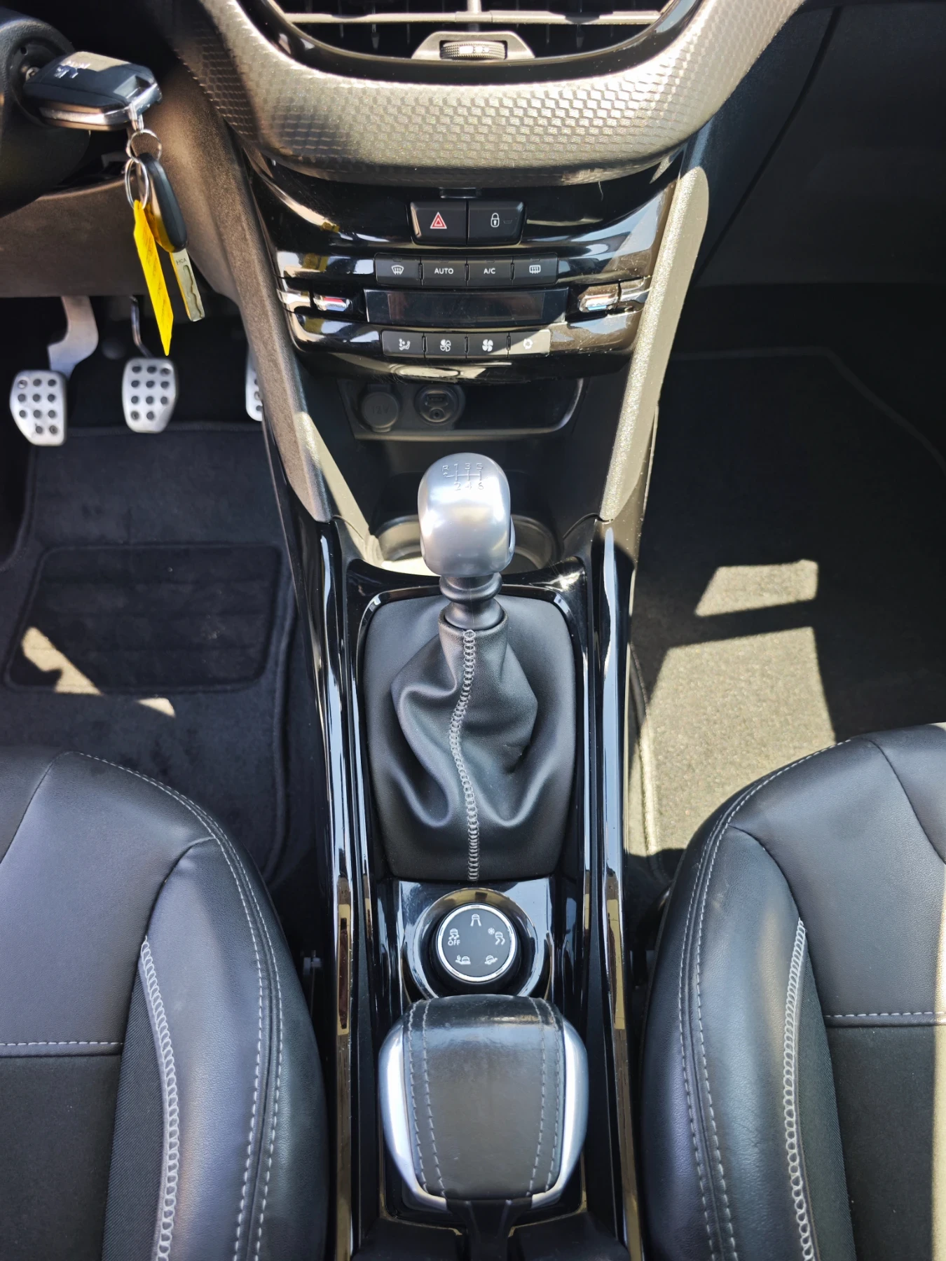 Peugeot 2008 1.6 BlueHDI CROSSWAY FACE | Mobile.bg � ����������� 12