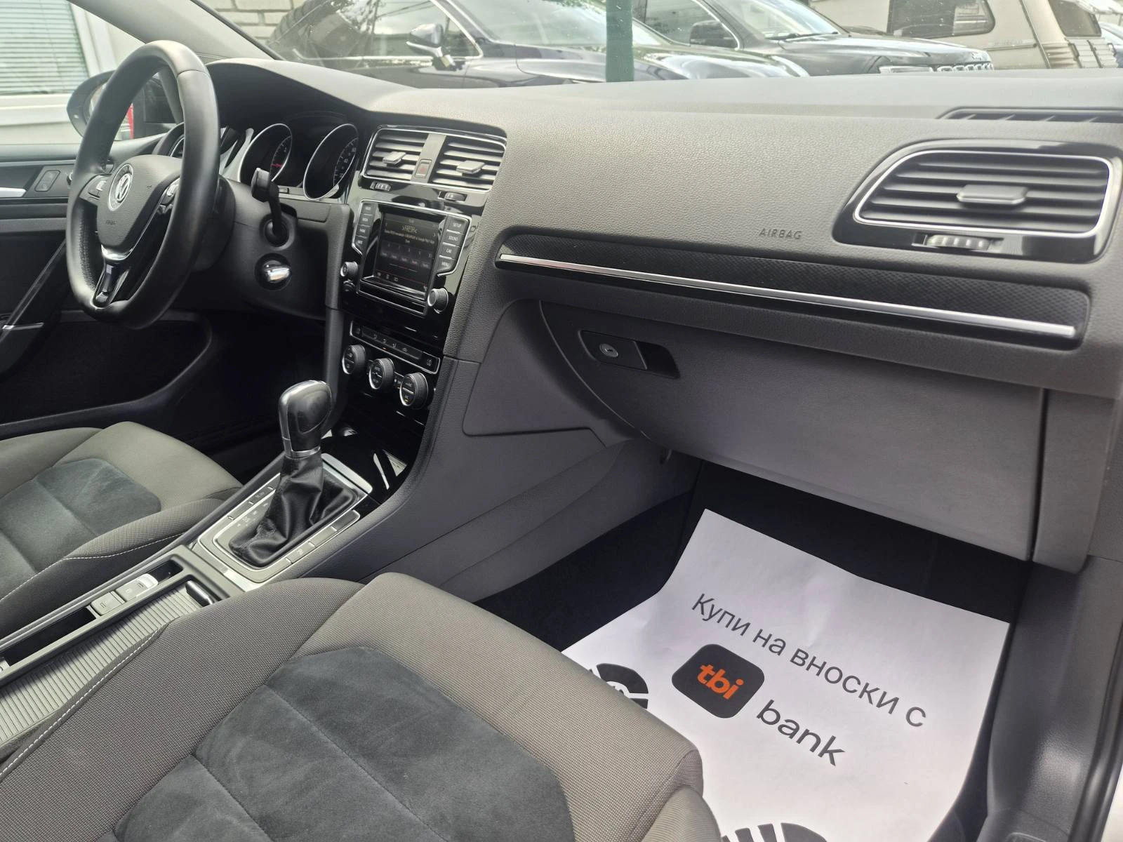 VW Golf 1.6TDI-HIGH LINE-DSG, снимка 11 - Автомобили и джипове - 55607146