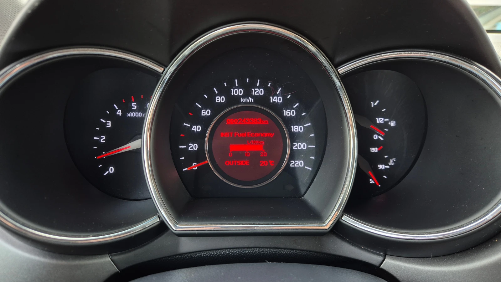 Kia Rio 1.1 CRDI 75hp Evro 5b Navi 6ck, снимка 17 - Автомобили и джипове - 56302369