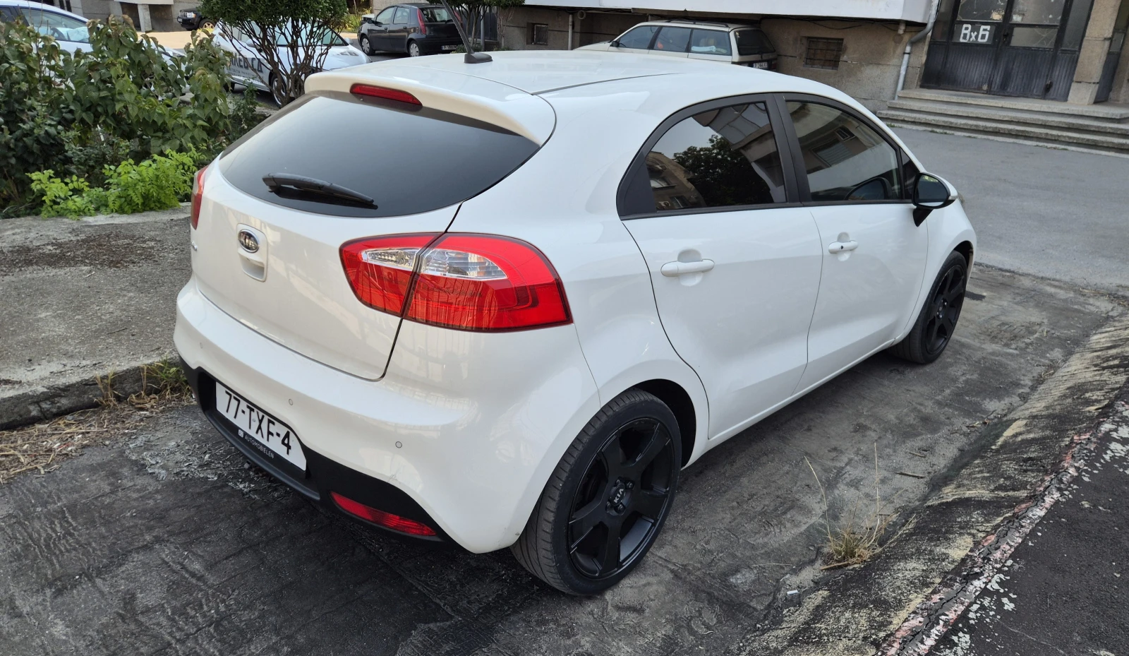 Kia Rio 1.1 CRDI 75hp Evro 5b Navi 6ck, снимка 5 - Автомобили и джипове - 56302369