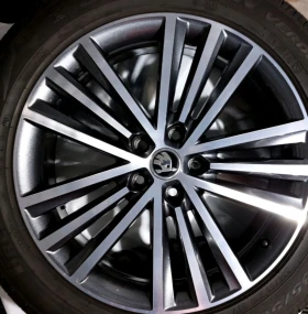 Skoda Kodiaq 2.0TDI/190kc/4x4/Laurin&Klement/Digital/Панорама, снимка 5