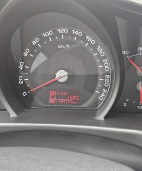 Kia Sportage 2.0 фейслифт автоматик, снимка 14