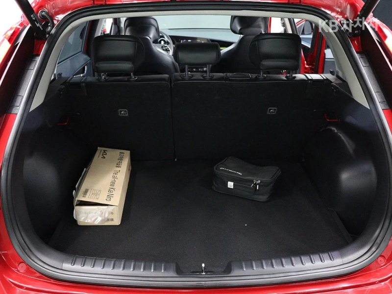 Kia Niro 1.6 HEV Signature ЛИЗИНГ БЕЗ ПЪРВОНАЧАЛНА ВНОСКА, снимка 17 - Автомобили и джипове - 52650494