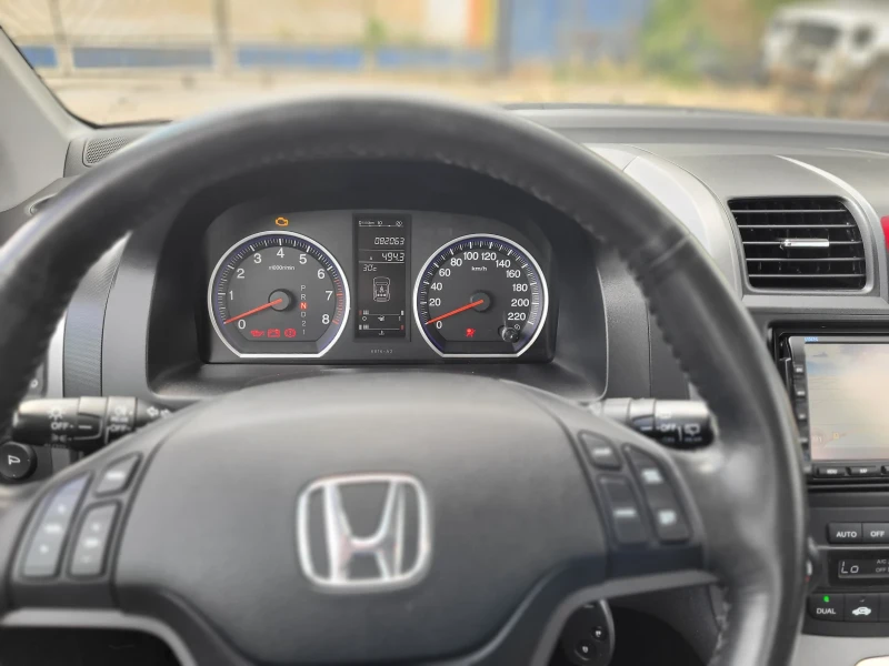 Honda Cr-v 2, 4- Exclusive edition , снимка 4 - Автомобили и джипове - 52597517