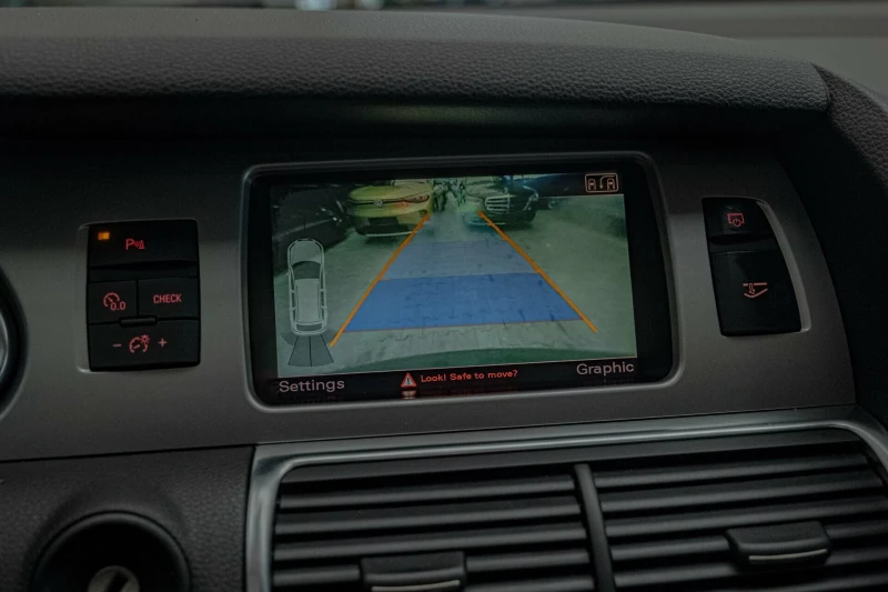 Audi Q7 4.2TDI/Quattro/Side Assist/MMI PLUS/Панорама/Xenon, снимка 11 - Автомобили и джипове - 52578425