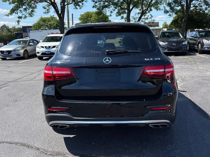 Mercedes-Benz GLC 43 AMG * 4MATIC * 360 * BURMESTER * CARFAX, снимка 3 - Автомобили и джипове - 55622230