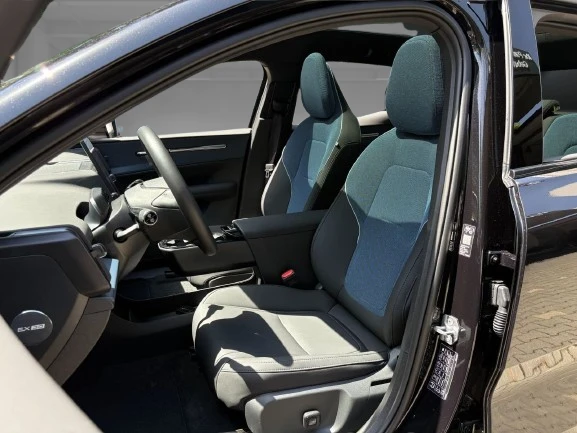Volvo EX30 Cross Country = Performance = �������� | Mobile.bg � ����������� 4