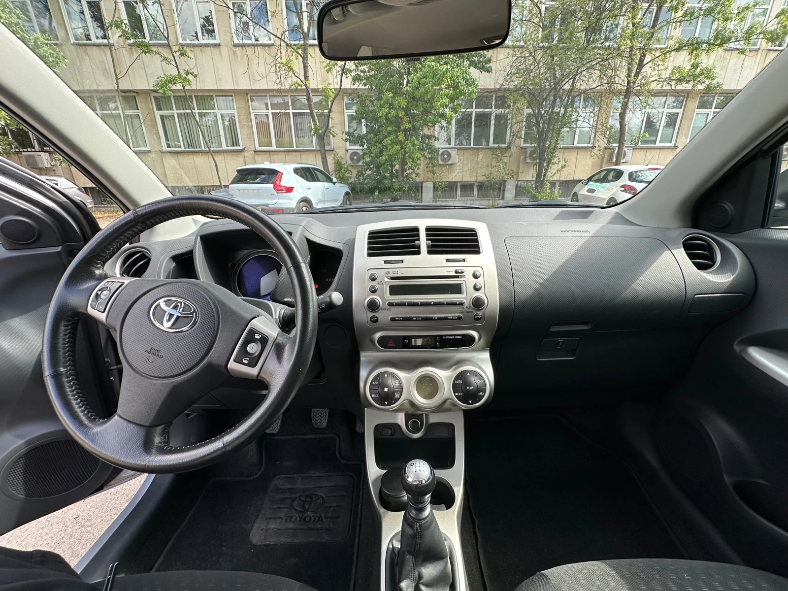 Toyota Urban Cruiser 1.33 VVT-i, 100000 км - изображение 5