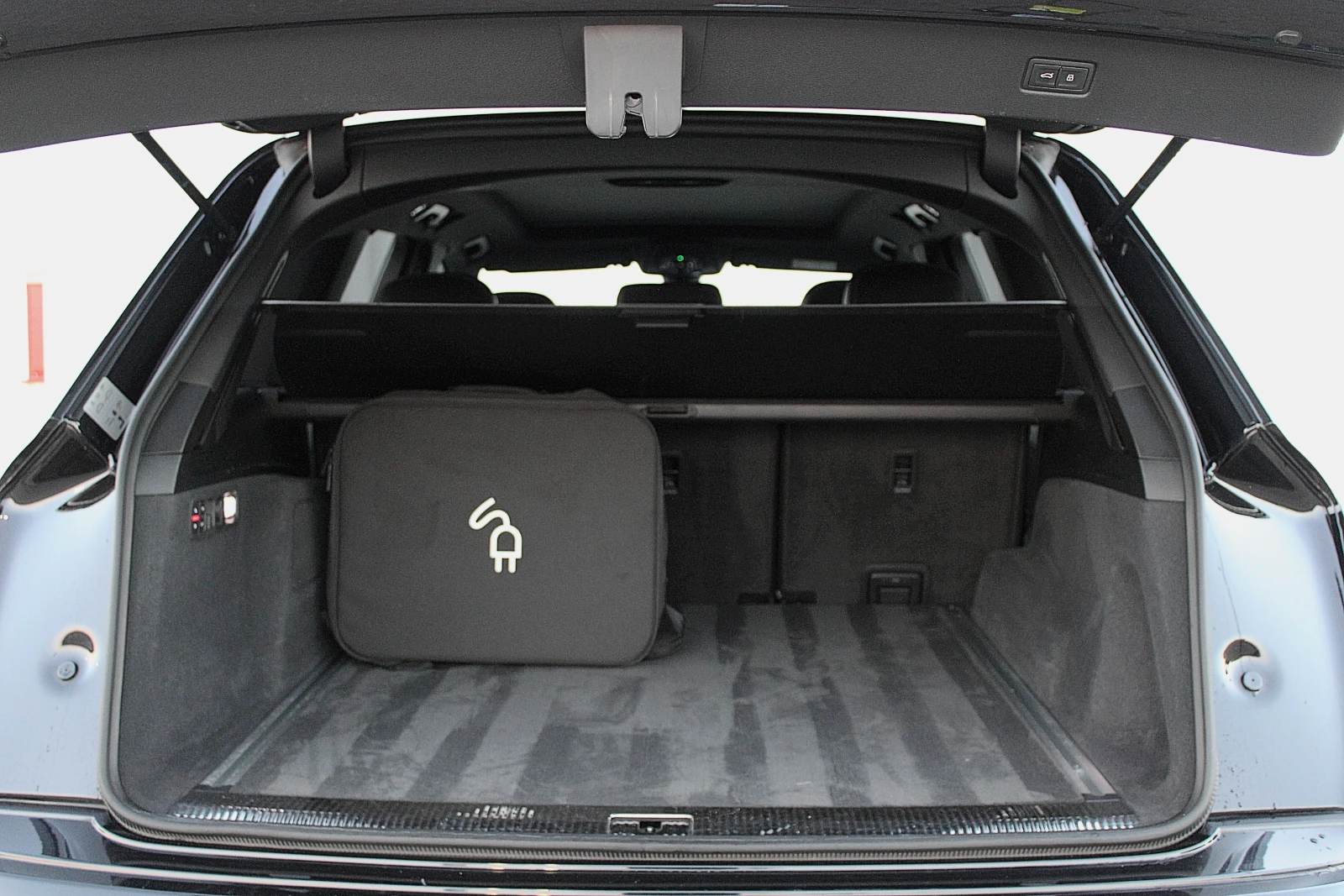 Audi Q7 3.0TDI/E-TRON/S-LINE/KAMERA360/DISTRONIC/PANO/FULL | Mobile.bg   17