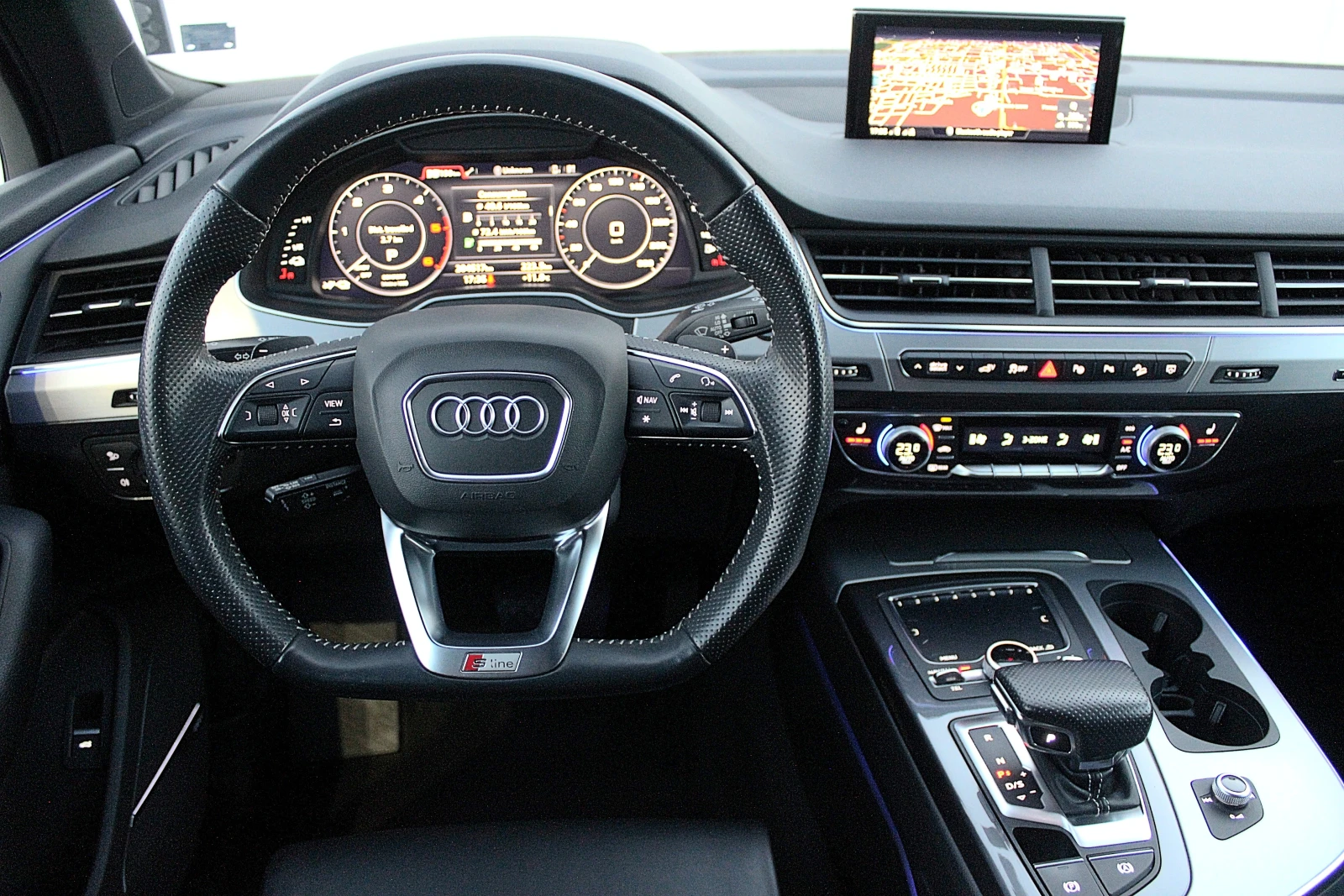 Audi Q7 3.0TDI/E-TRON/S-LINE/KAMERA360/DISTRONIC/PANO/FULL | Mobile.bg   12