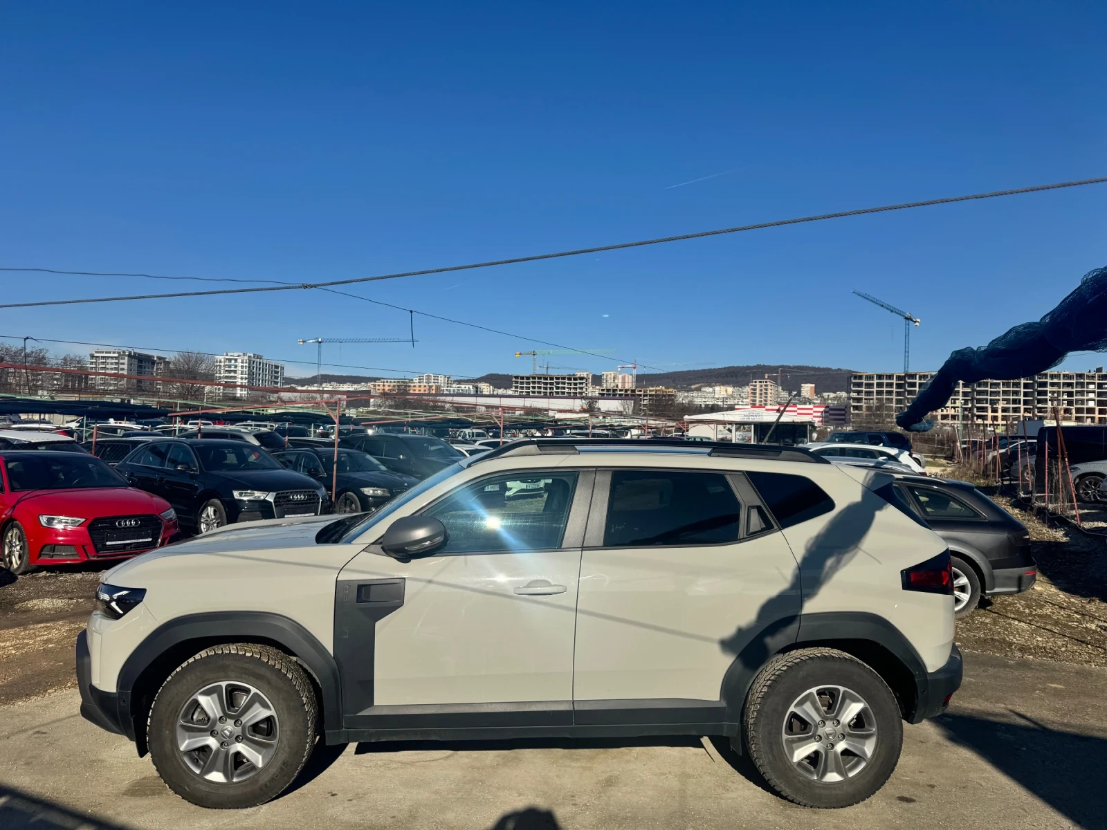 Dacia Duster 1.6 hibrid/benzin Full - изображение 4