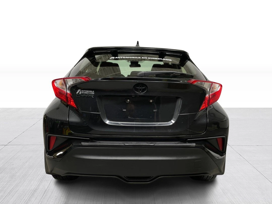 Toyota C-HR XLE Premium | HTD LEATHER | SUNROOF | CARPLAY - изображение 7