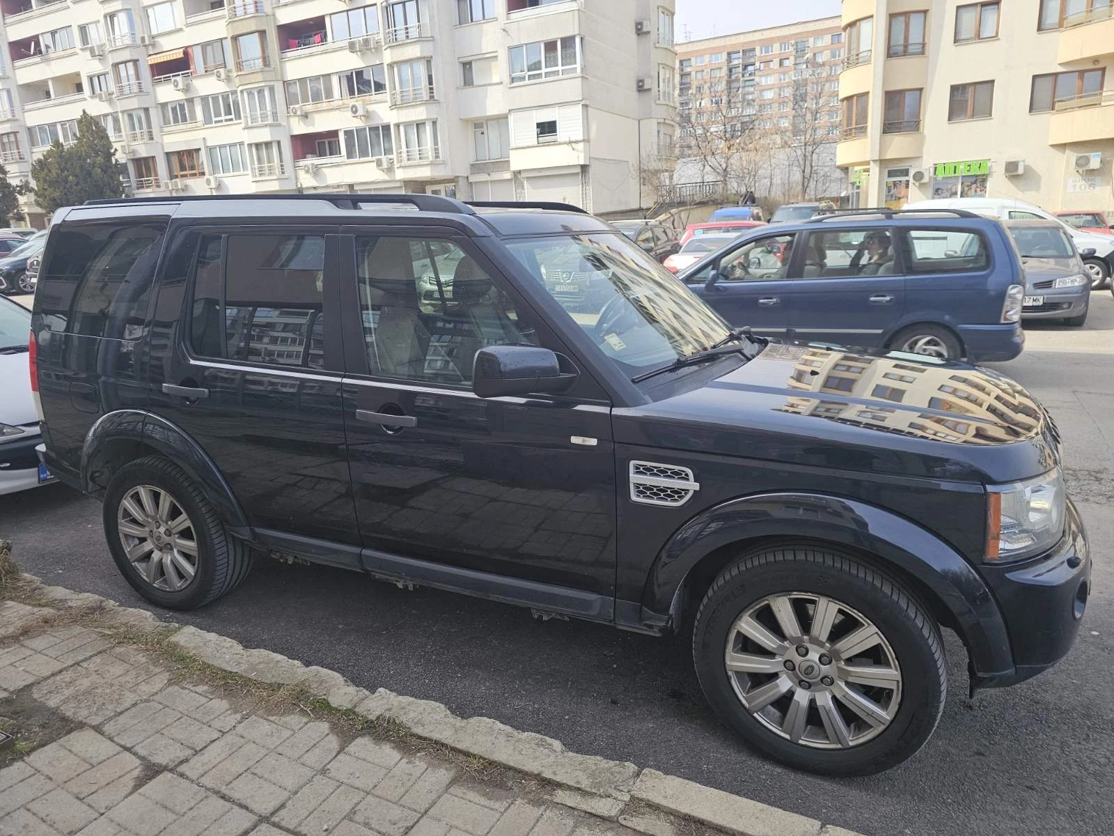 Land Rover Discovery 4, снимка 5 - Автомобили и джипове - 53916927
