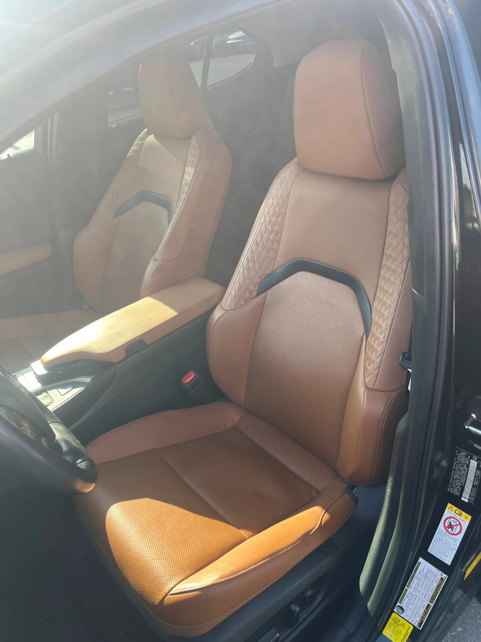 Lexus UX 250h 4x4, снимка 5 - Автомобили и джипове - 54794125