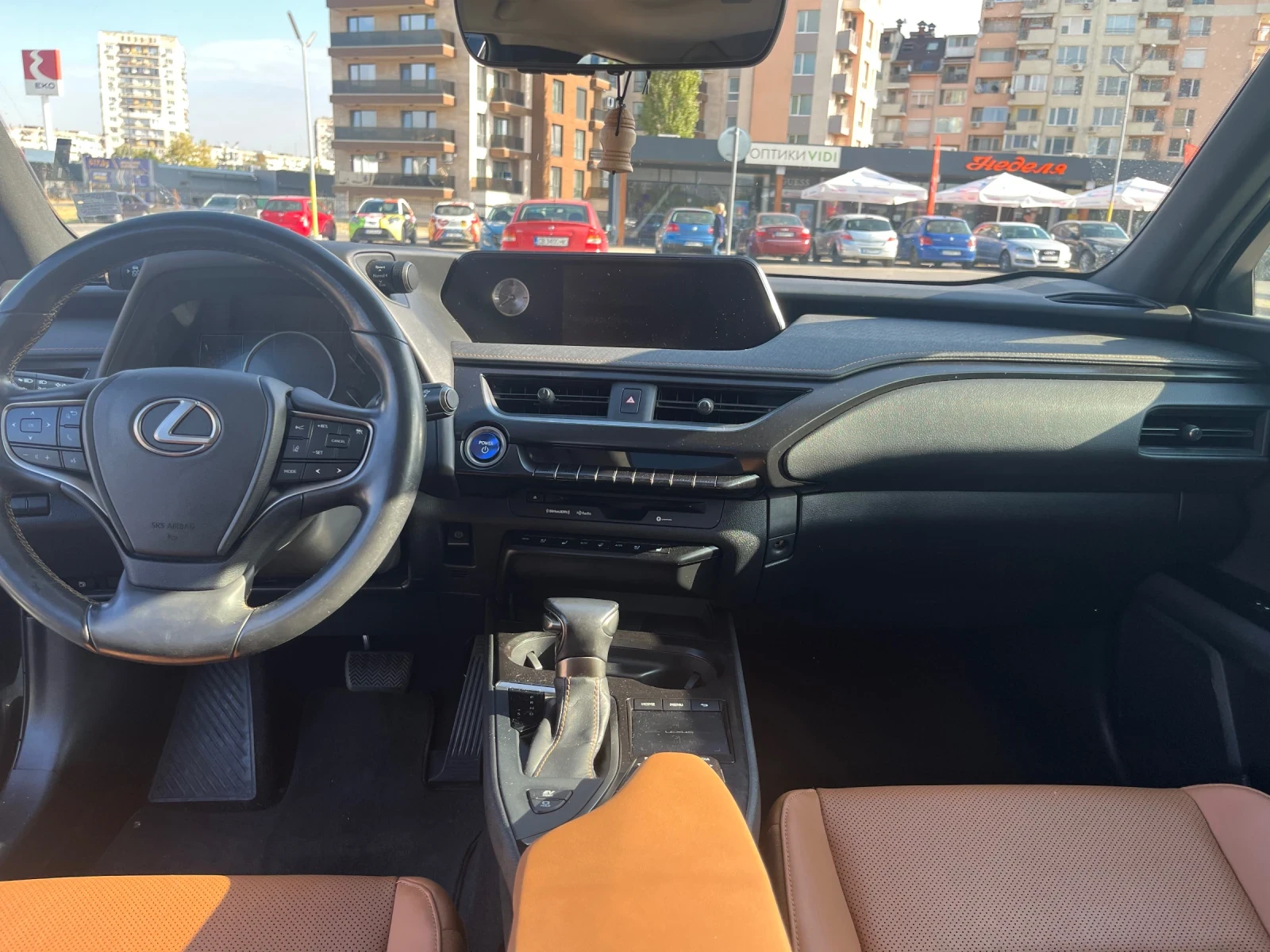 Lexus UX 250h 4x4, снимка 6 - Автомобили и джипове - 54794125