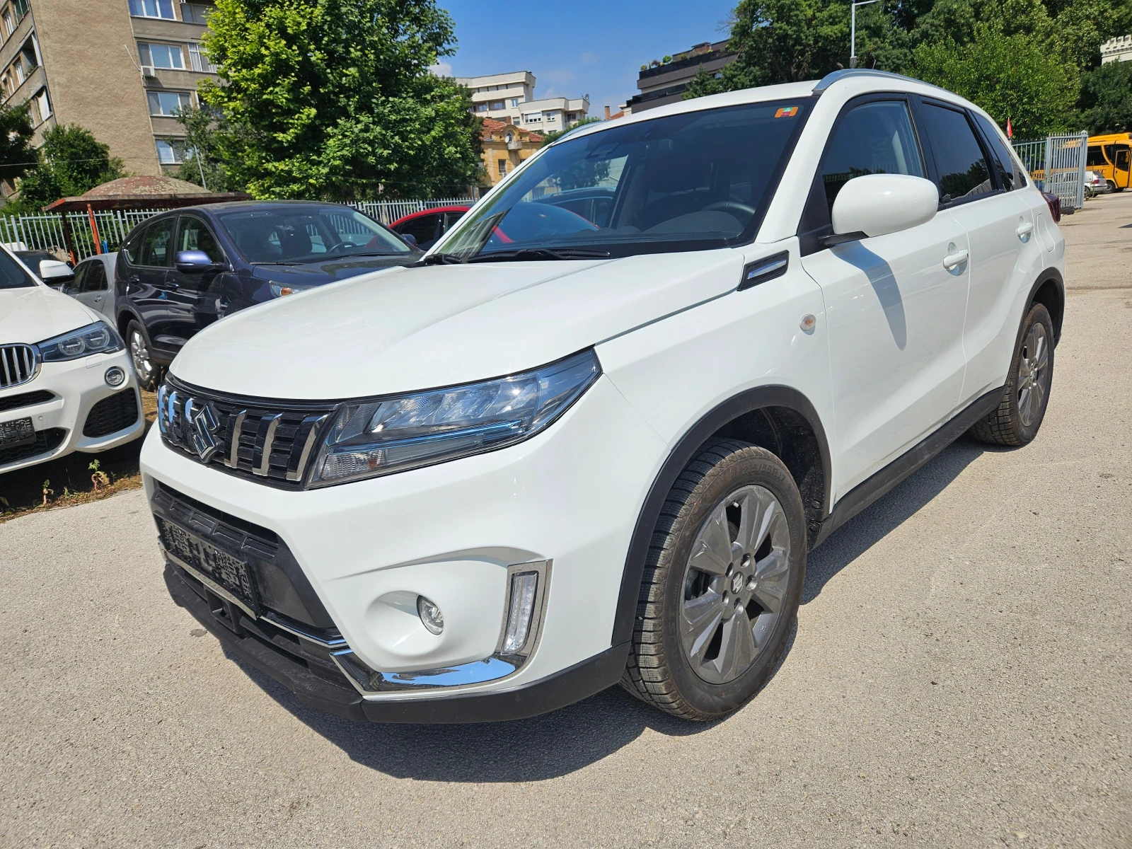 Suzuki Vitara 1.5 FUL HIBIT, снимка 2 - Автомобили и джипове - 55578313