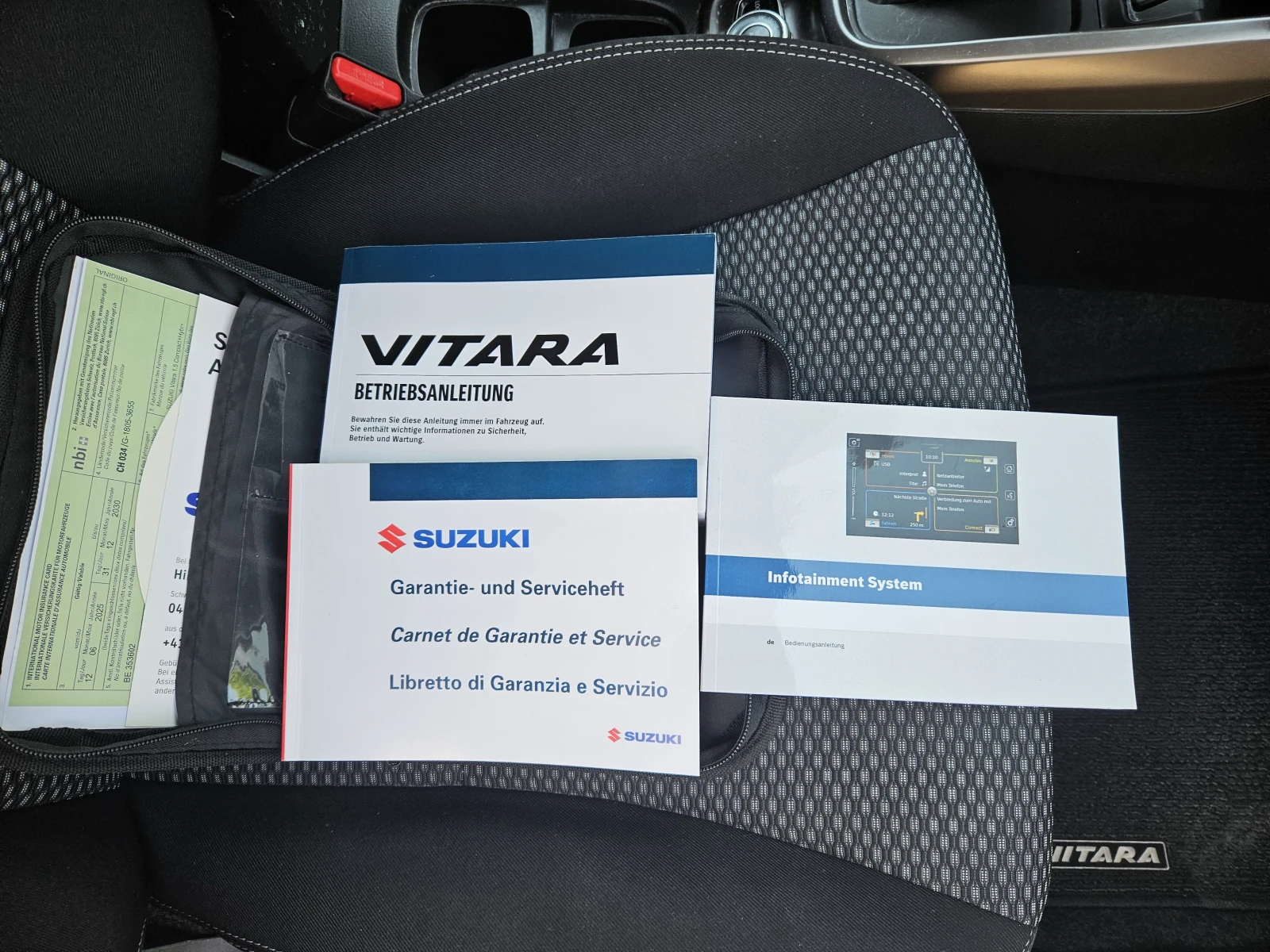 Suzuki Vitara 1.5 FUL HIBIT, снимка 14 - Автомобили и джипове - 55578313