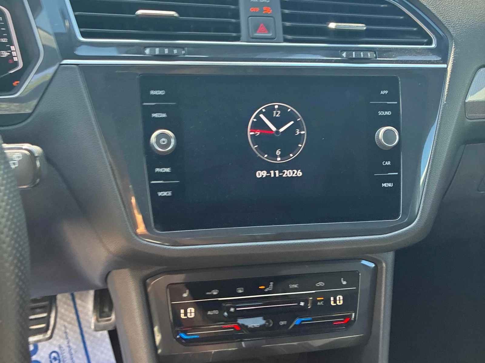 VW Tiguan * Comfortline R Line Black Edition * CARFAX * , снимка 9 - Автомобили и джипове - 56138870