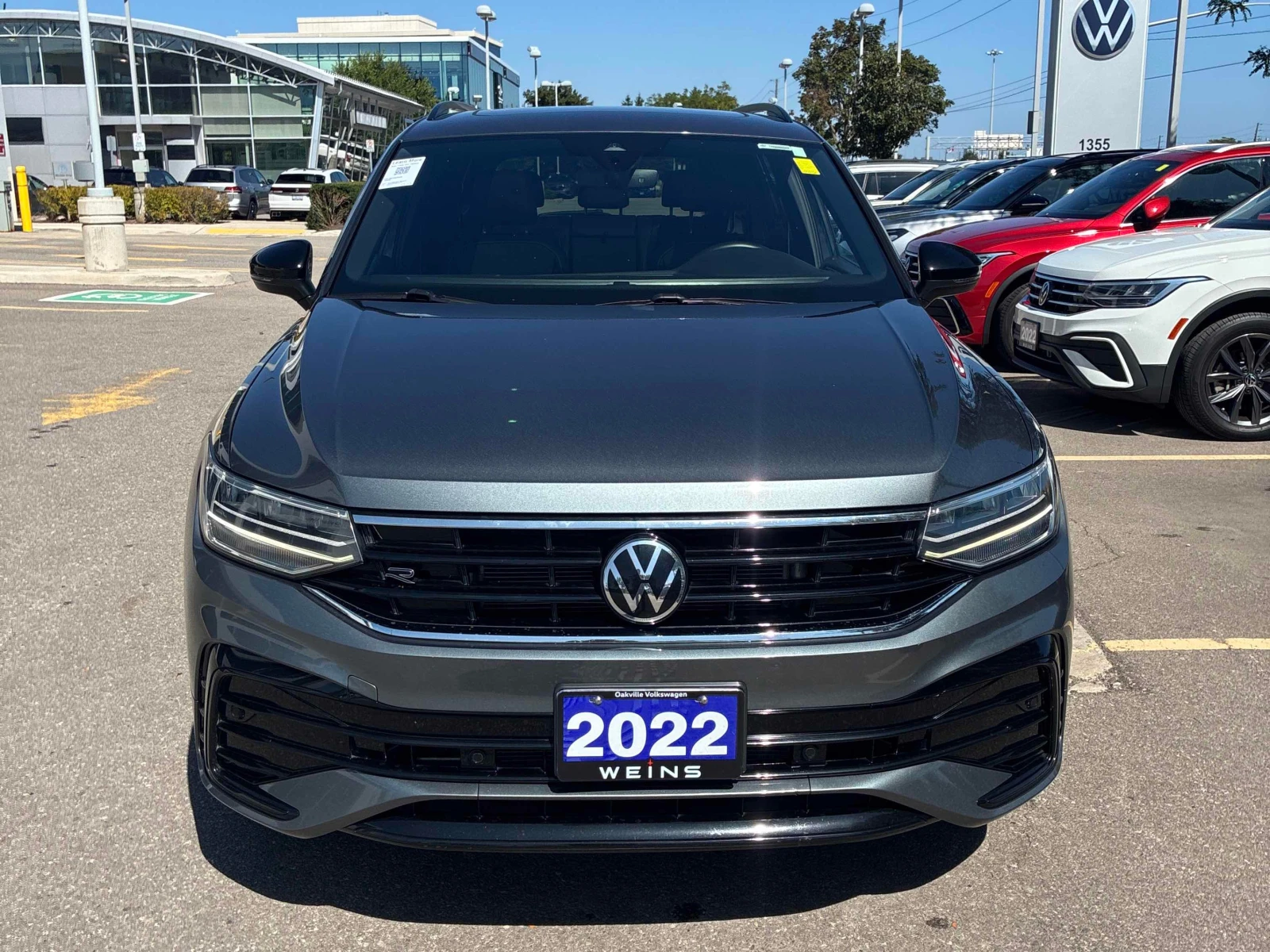 VW Tiguan * Comfortline R Line Black Edition * CARFAX * , снимка 6 - Автомобили и джипове - 56138870