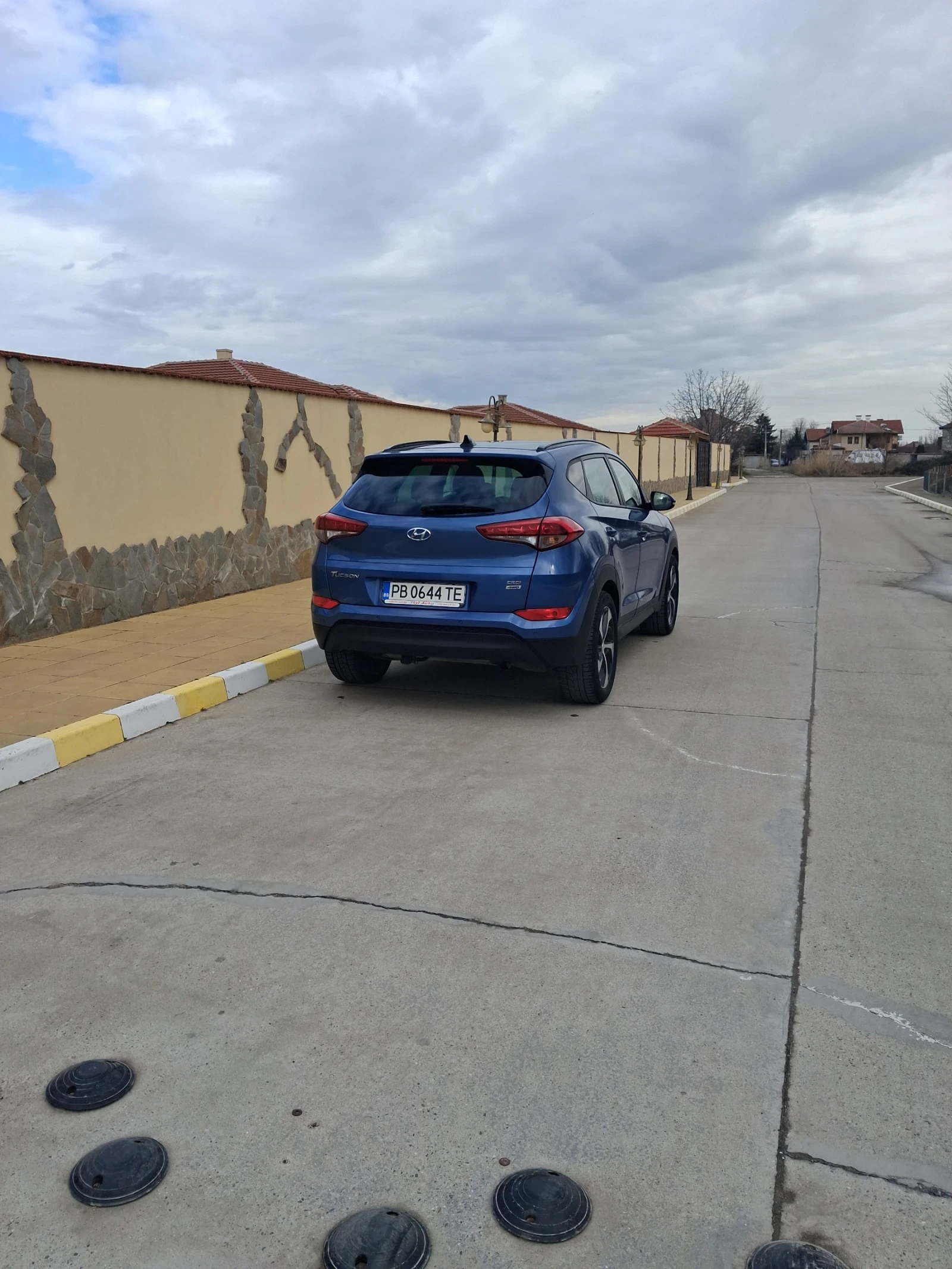 Hyundai Tucson 2.0CRDI, снимка 6 - Автомобили и джипове - 56686143