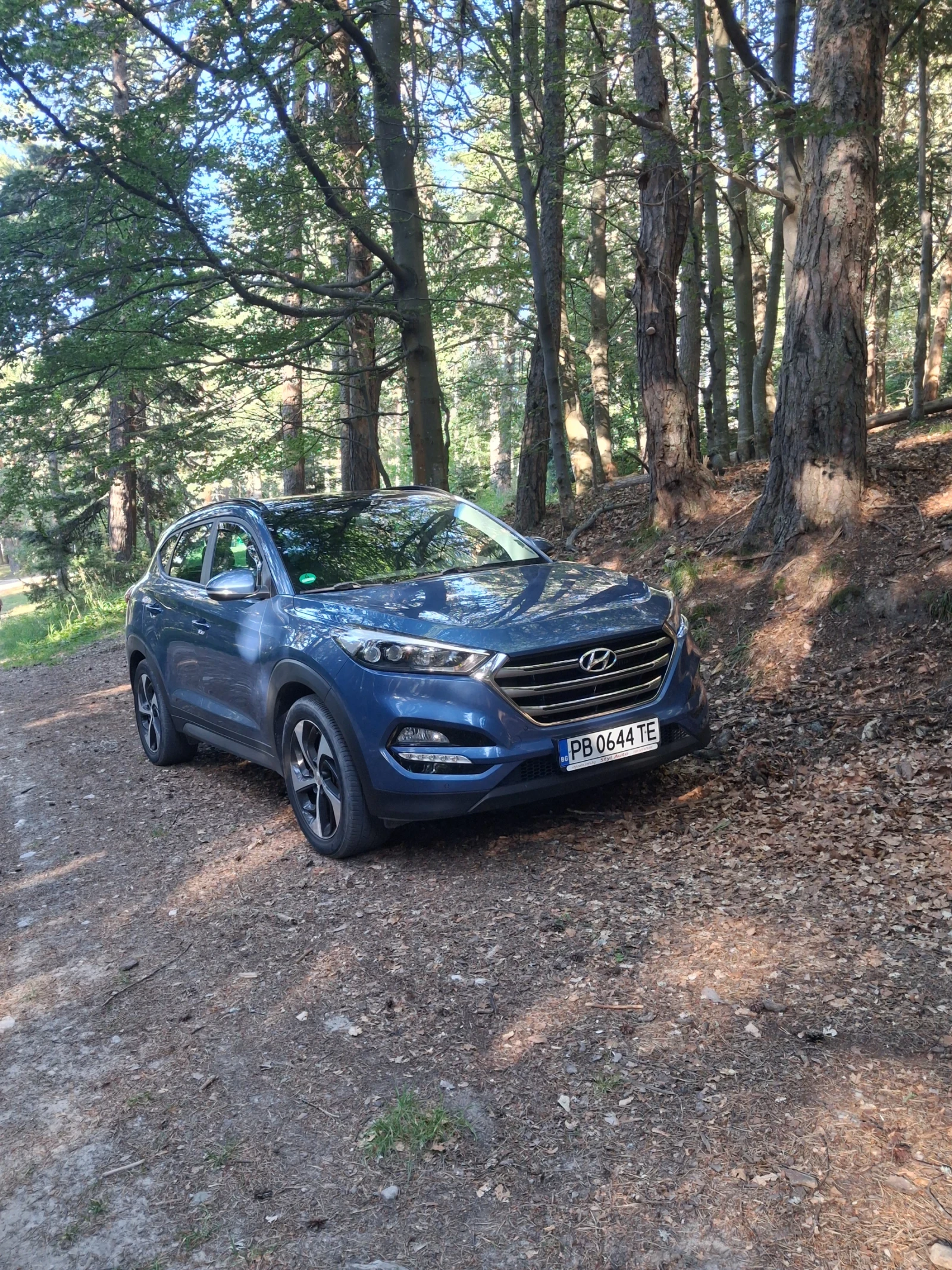 Hyundai Tucson 2.0CRDI, снимка 7 - Автомобили и джипове - 56686143