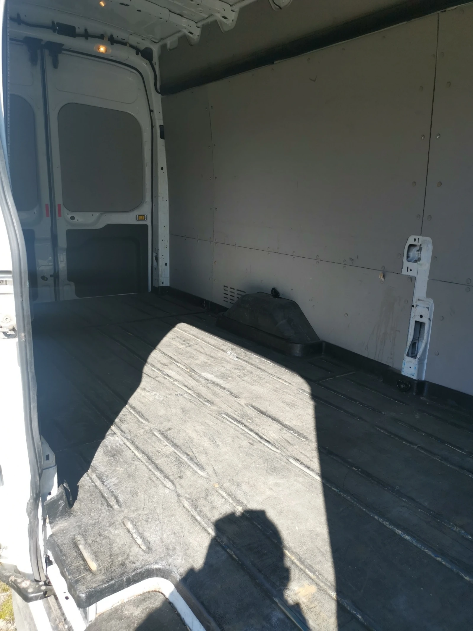 Ford Transit фургон, снимка 12 - Бусове и автобуси - 53875252