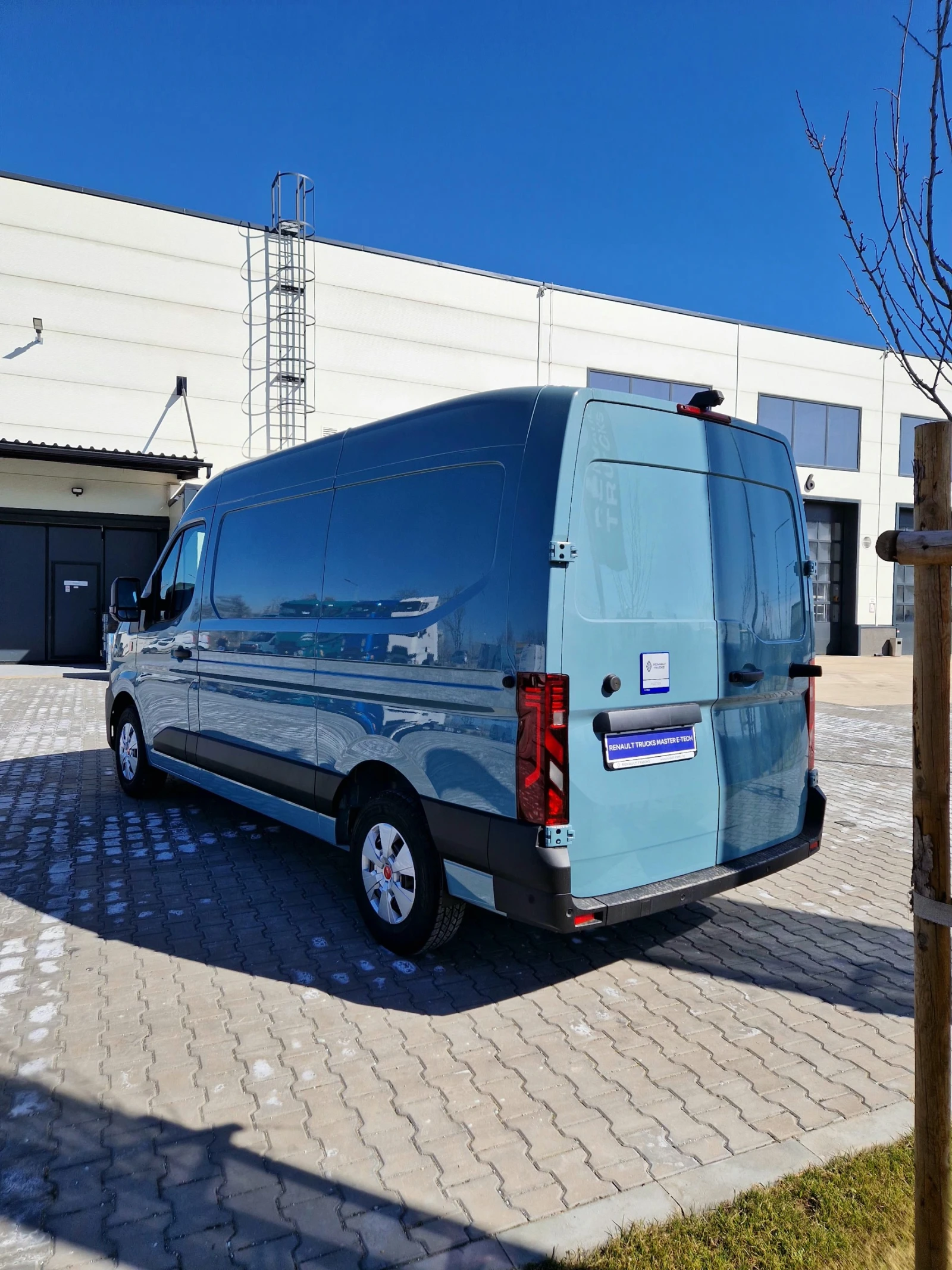 Renault Master * 100% ЕЛЕКТРИЧЕСКИ* СОБСТВЕН ЛИЗИНГ* , снимка 6 - Бусове и автобуси - 53900825