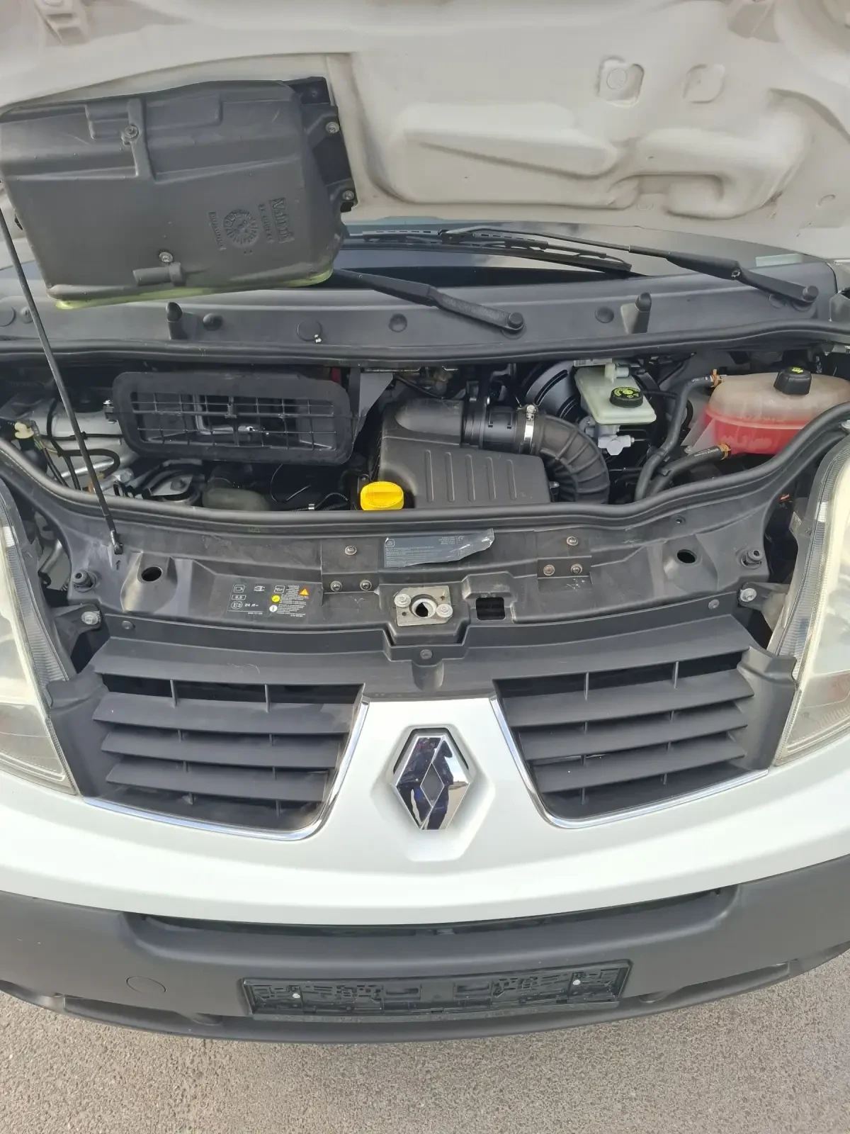 Renault Trafic 2.5DCI 115к.с, снимка 10 - Бусове и автобуси - 53918150