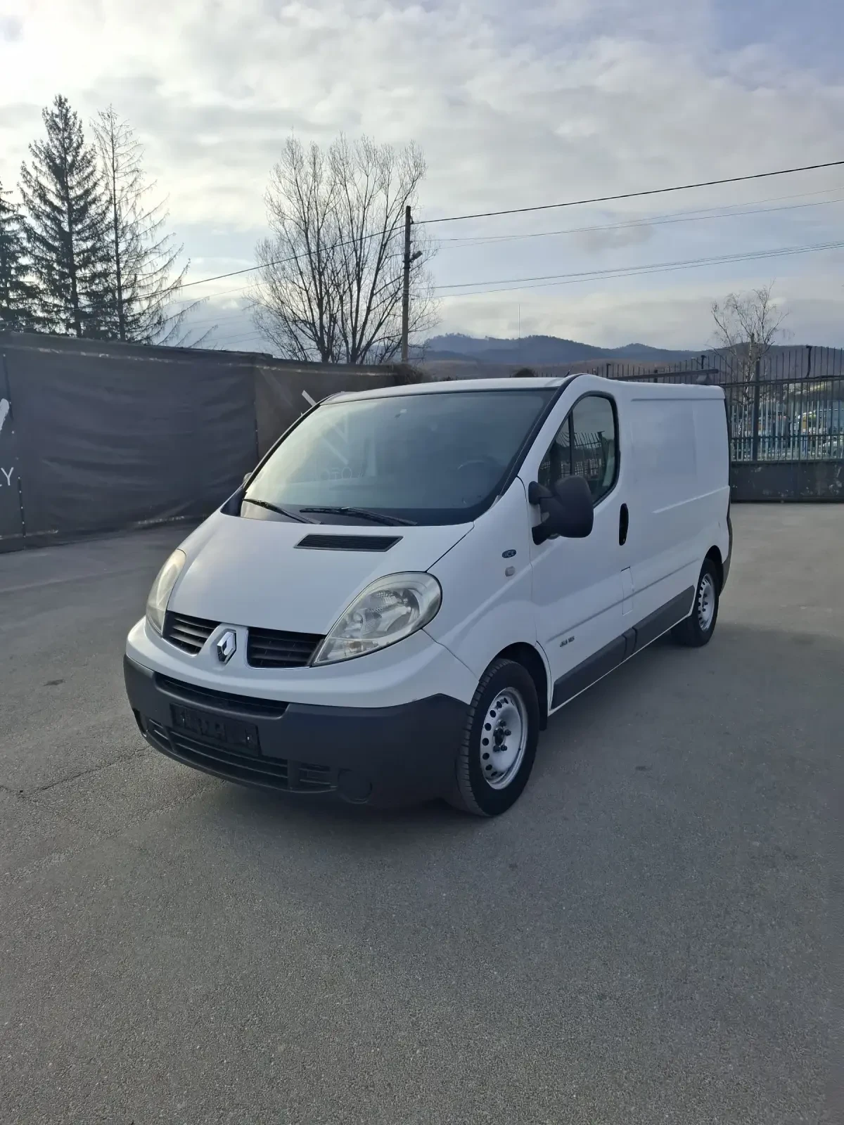 Renault Trafic 2.5DCI 115к.с