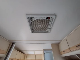 Каравана TEC Siena 450 Форселт Душ Бойлер, снимка 13