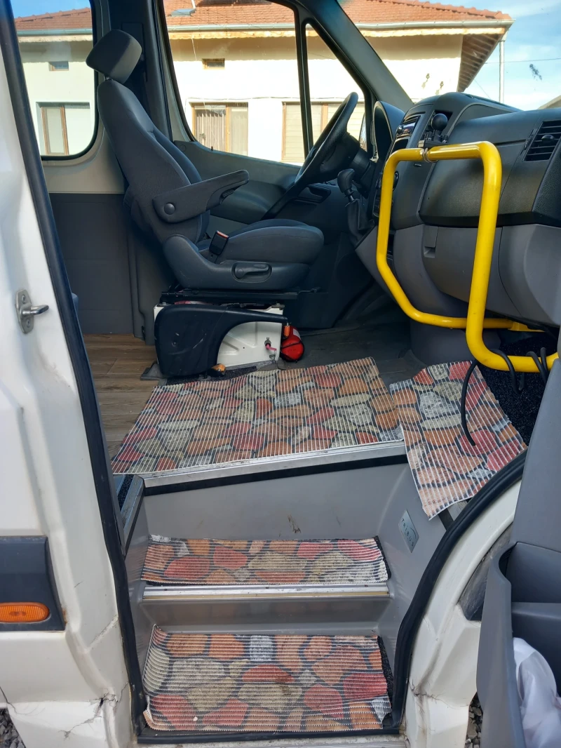 Кемпер VW Crafter 2.5TDI, снимка 8 - Каравани и кемпери - 48070199