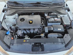 Hyundai Elantra 2.0l Value Edition, снимка 11