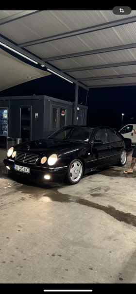 Mercedes-Benz E 430 V8, снимка 2