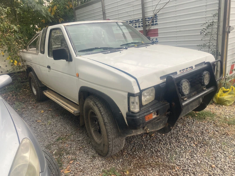 Nissan Pickup King Cab, снимка 1 - Автомобили и джипове - 42512605