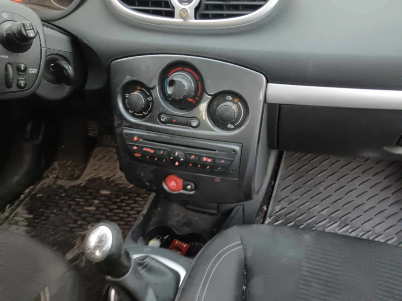 Renault Clio 1, 2, снимка 5 - Автомобили и джипове - 47418470