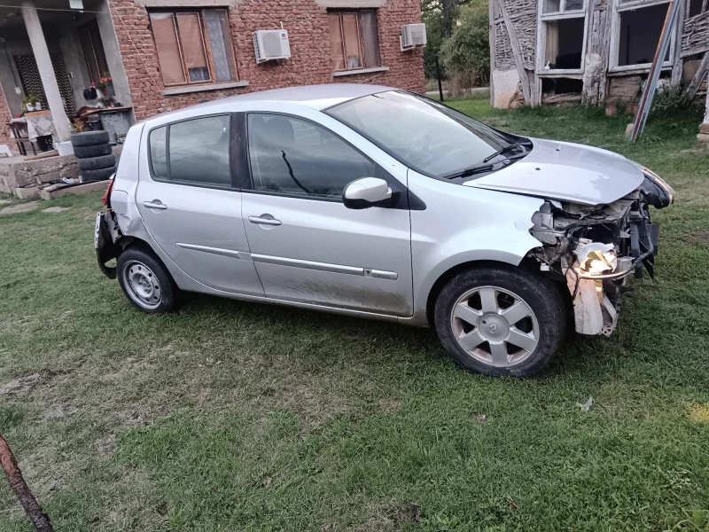 Renault Clio 1, 2, снимка 2 - Автомобили и джипове - 47418470