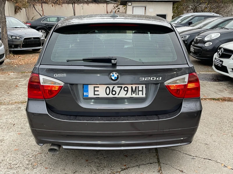 BMW 320 FULL ЕКСТРИ, снимка 4 - Автомобили и джипове - 47937376