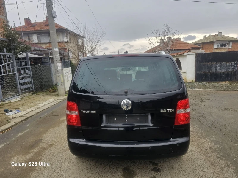 VW Touran 2.0 TDI, снимка 6 - Автомобили и джипове - 48847781